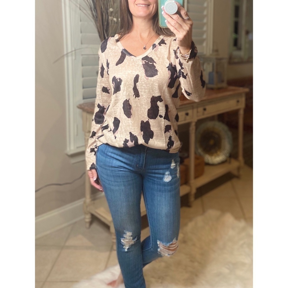 Leopard Print Knit V-Neck Long Sleeve Taupe 3920 - Picture 8 of 9